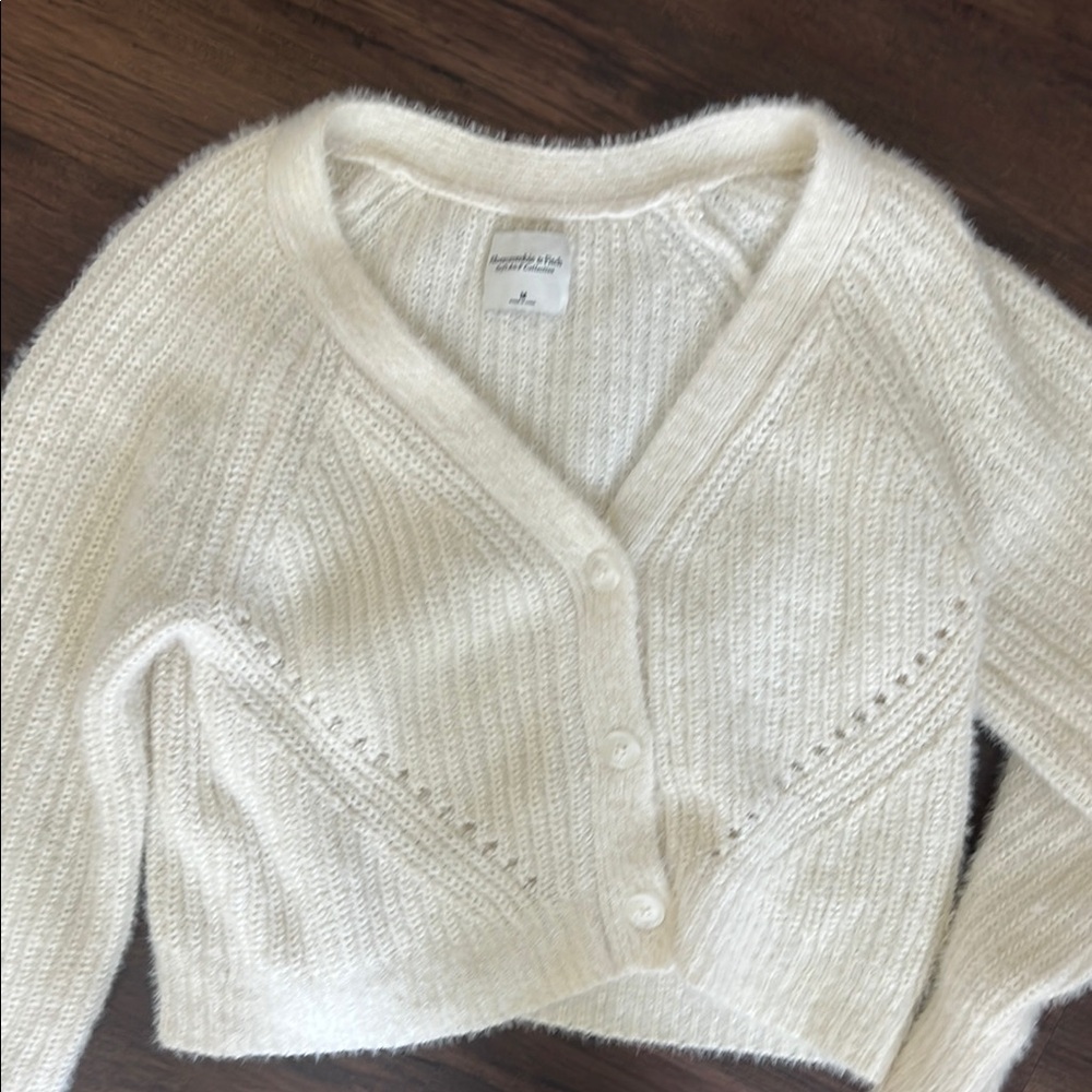 Cozy White Sweater by Brandy Melville